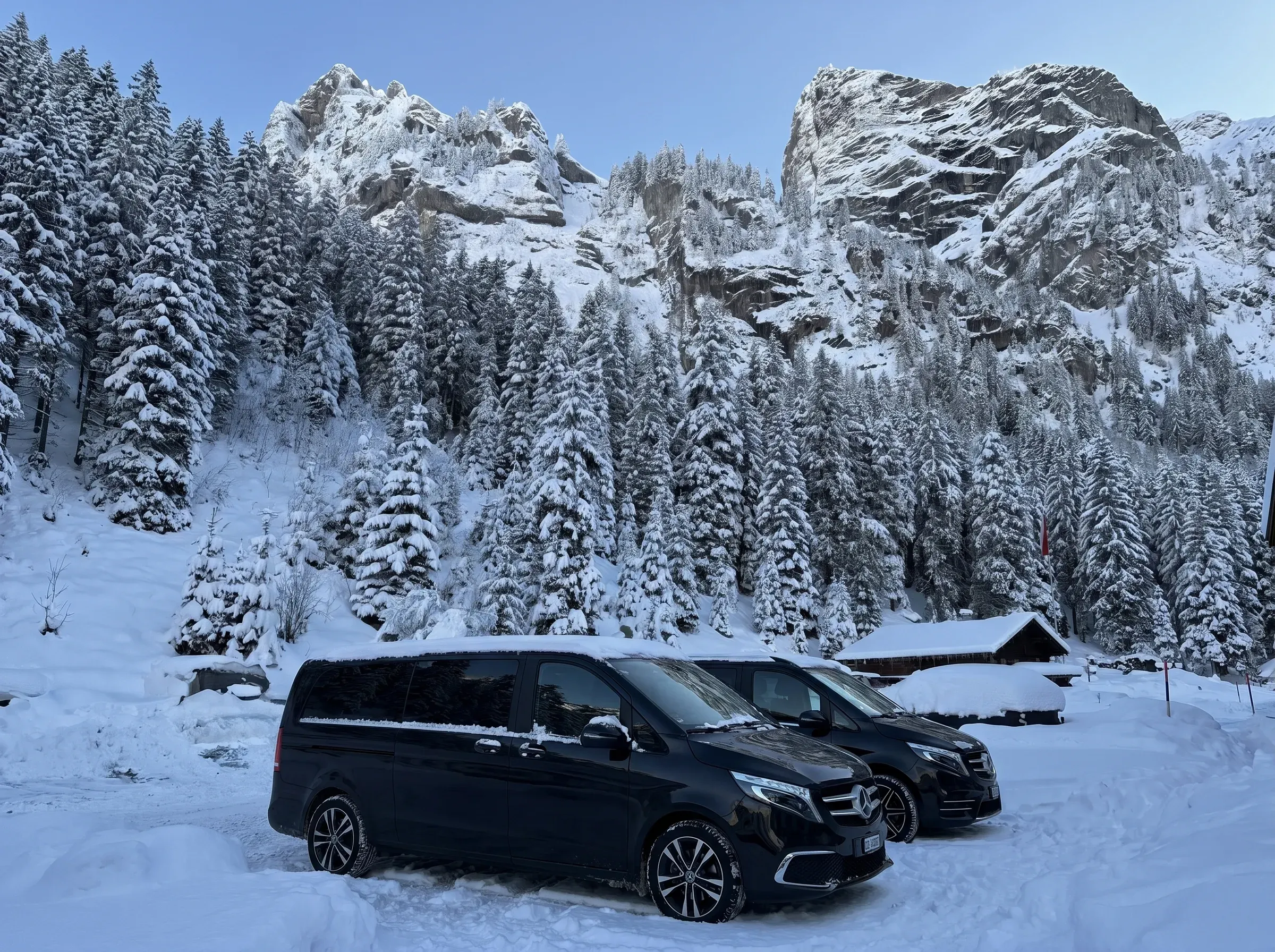 Mercedes V-Class in the mountains